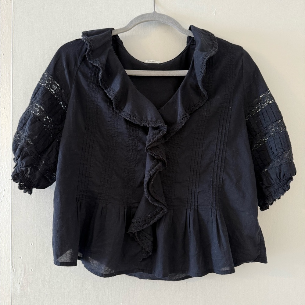 Aerie Ruffle Black Eyelet Blouse 100% cotton